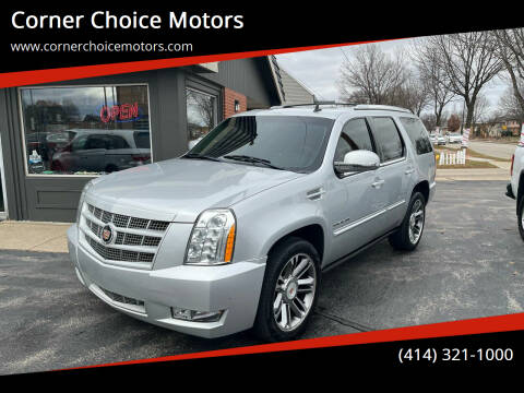2013 Cadillac Escalade for sale at Corner Choice Motors in West Allis WI