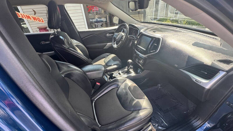 2018 Jeep Cherokee Latitude Plus