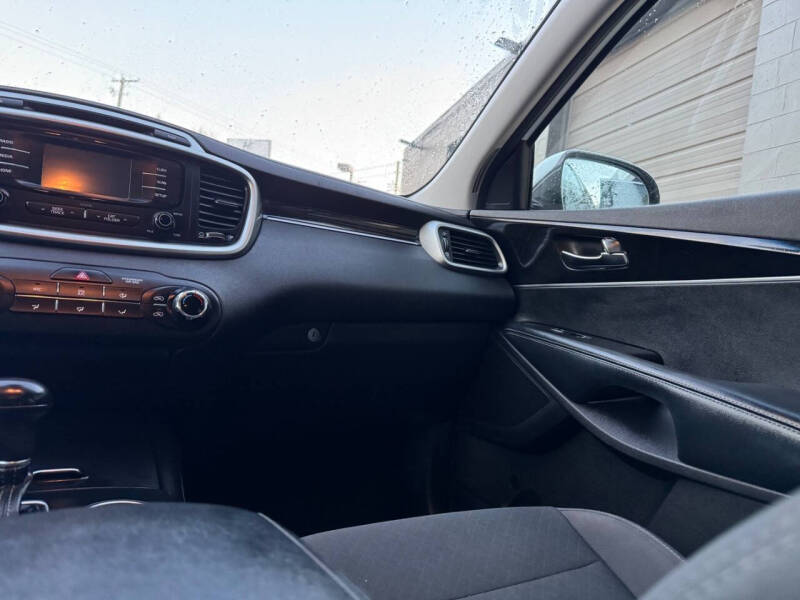 2017 Kia Sorento LX V6