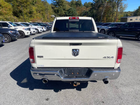 2017 RAM 1500 Laramie