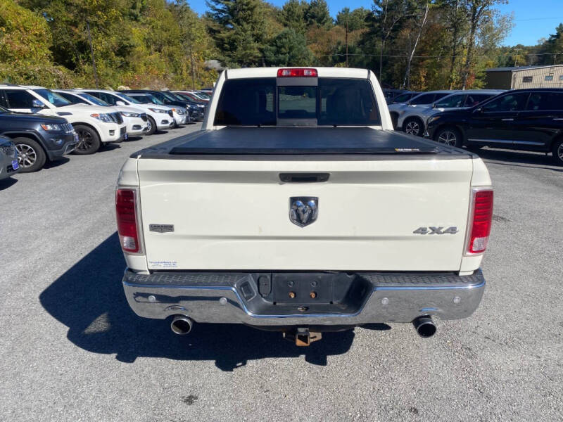 2017 RAM 1500 Laramie