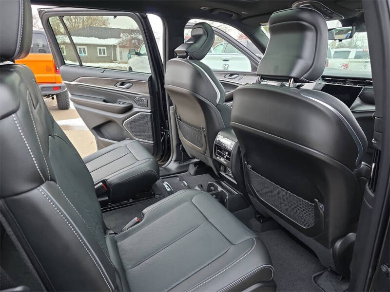 2025 Jeep Grand Cherokee L Overland