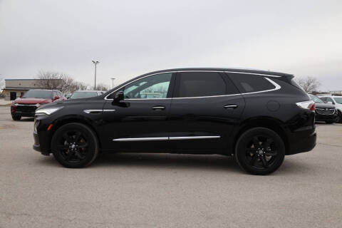 2023 Buick Enclave Essence