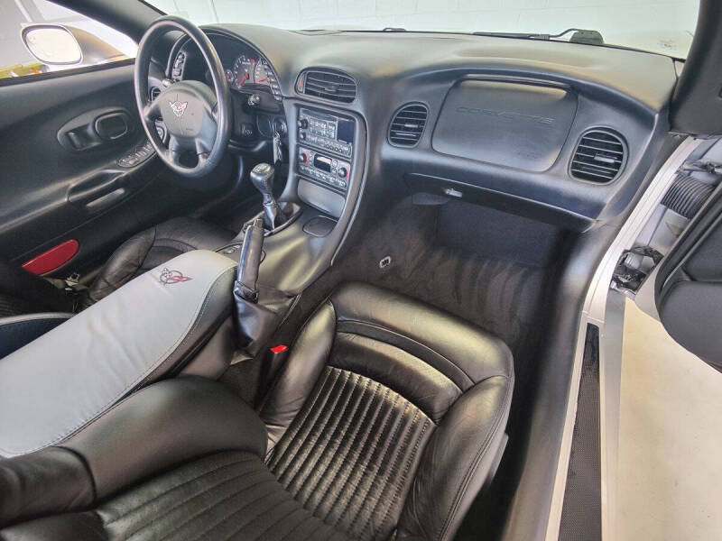 2004 Chevrolet Corvette