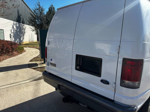 2004 Ford E-Series E-350 SD