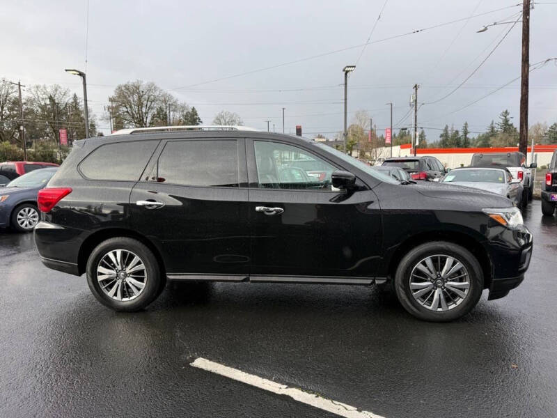 2019 Nissan Pathfinder SL