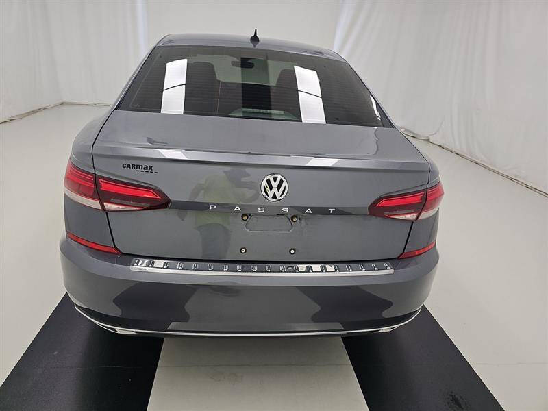 2022 Volkswagen Passat SE