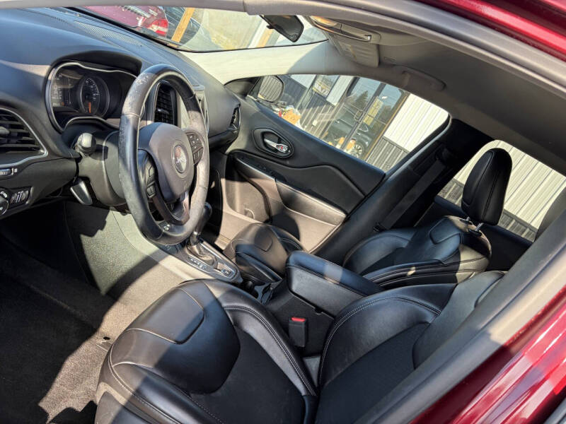 2019 Jeep Cherokee Latitude Plus