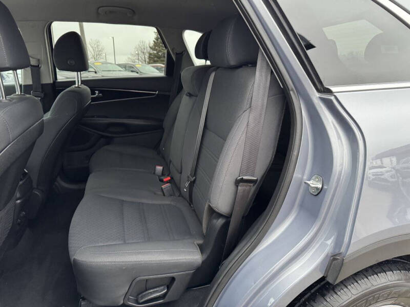 2020 Kia Sorento LX V6