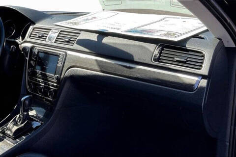 2017 Volkswagen Passat 1.8T SE