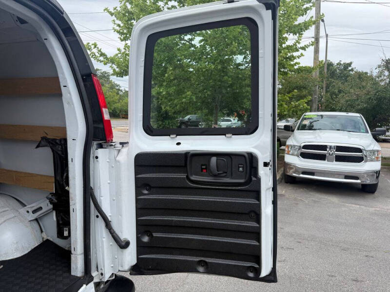 2024 GMC Savana 2500