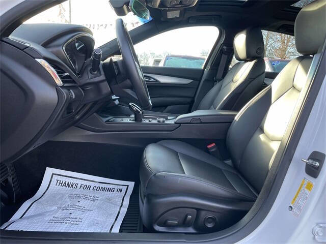 2022 Cadillac CT5 Luxury