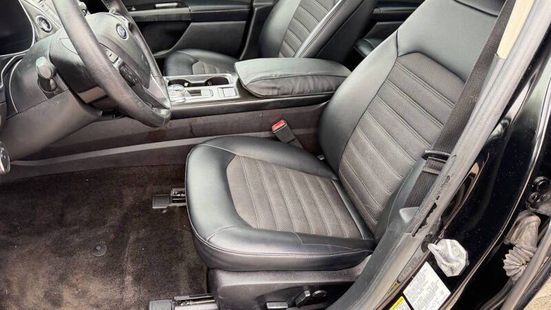 2017 Ford Fusion Hybrid SE