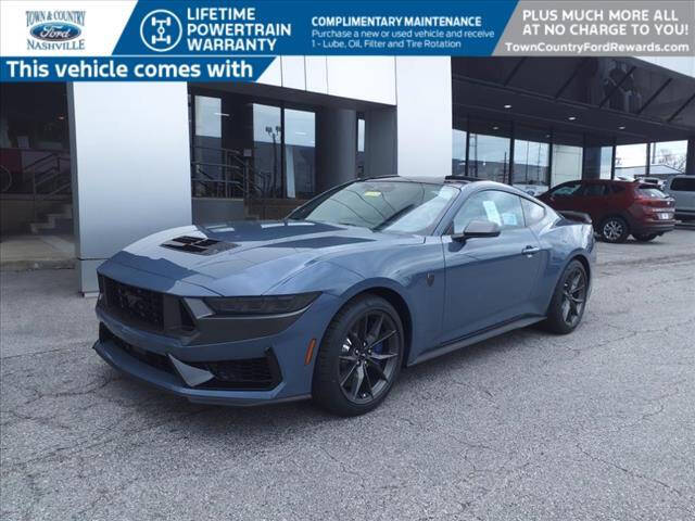 2025 Ford Mustang Dark Horse