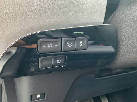 2020 Toyota Prius LE AWD-e