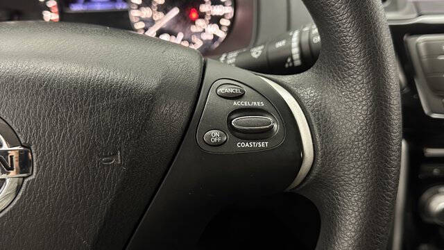 2020 Nissan Pathfinder S