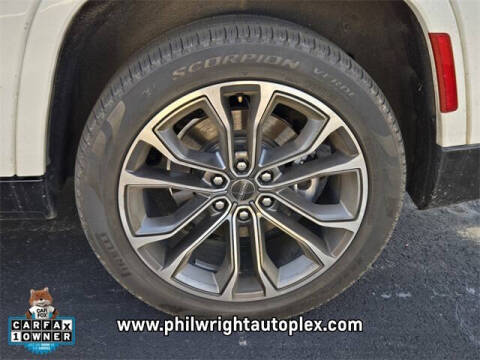 2023 Jeep Grand Wagoneer Series III