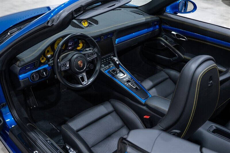 2017 Porsche 911 Turbo S