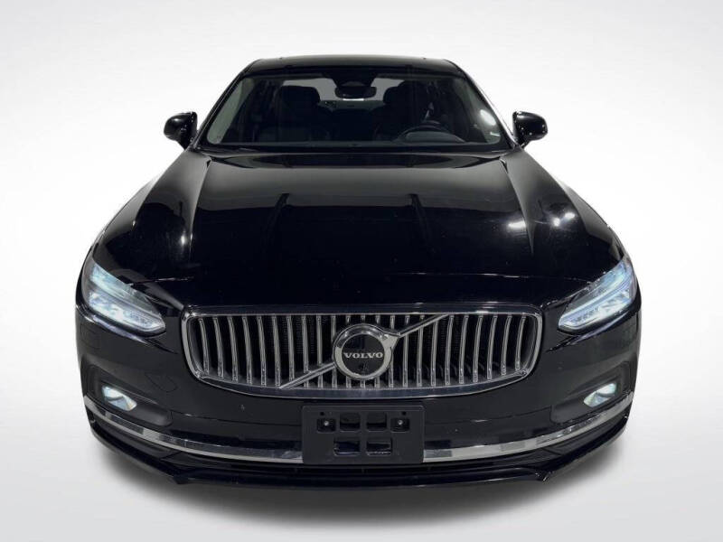 2023 Volvo S90 B6 Plus