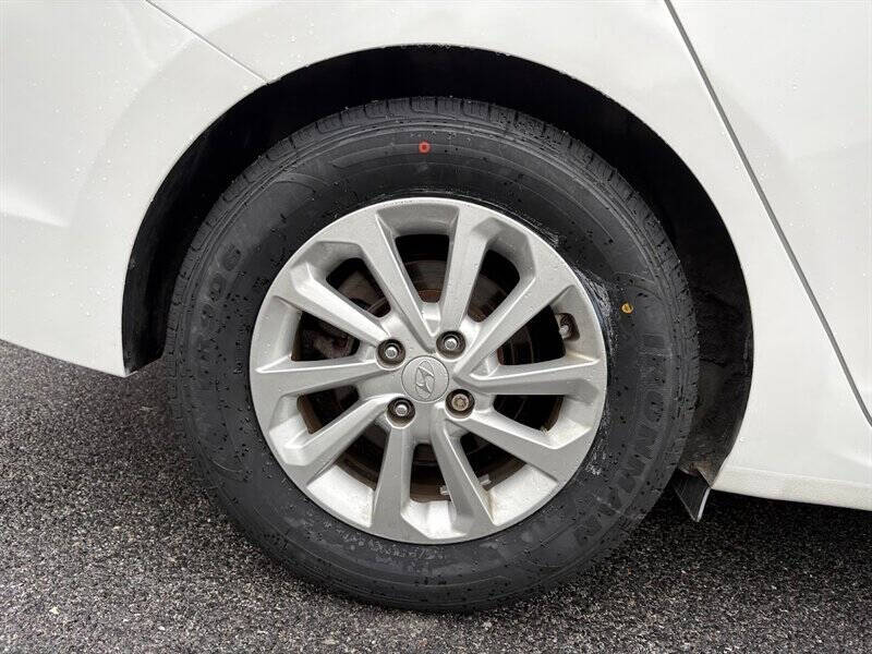 2022 Hyundai Accent SEL