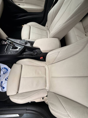 2017 BMW 3 Series 330i xDrive