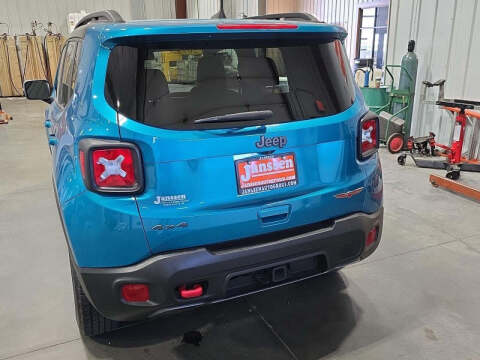 2022 Jeep Renegade Trailhawk