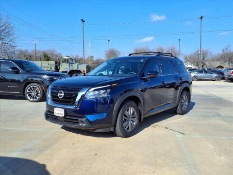 2024 Nissan Pathfinder SV