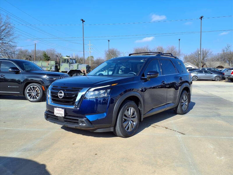 2024 Nissan Pathfinder SV