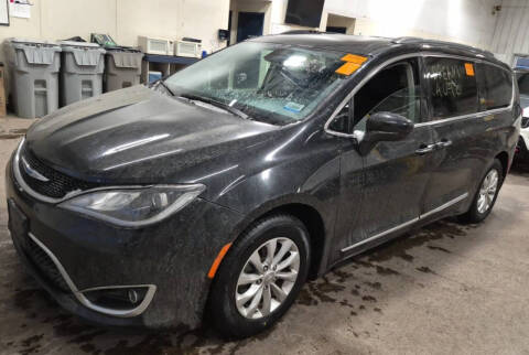 2018 Chrysler Pacifica Touring L