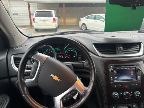 2017 Chevrolet Traverse LT