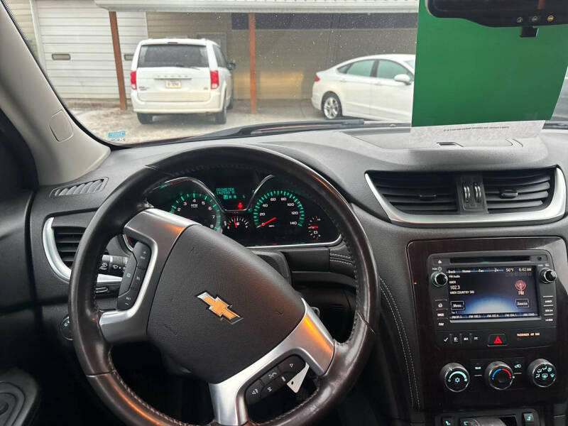 2017 Chevrolet Traverse LT