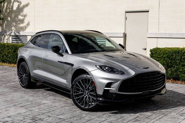 2026 Aston Martin DBX 707