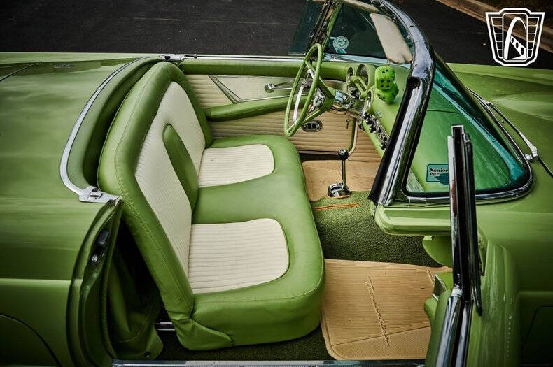 1956 Ford Thunderbird
