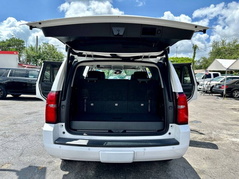 2017 Chevrolet Tahoe  - $30,995