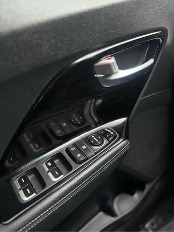 2022 Kia Niro Touring Special Edition