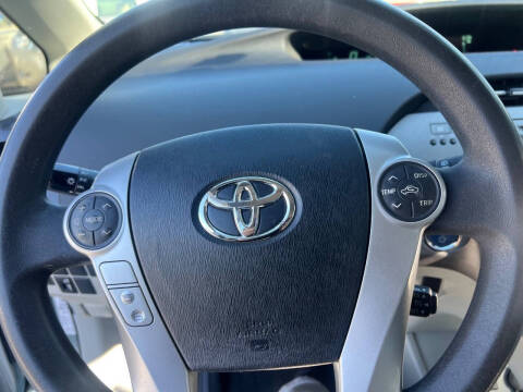 2014 Toyota Prius Two