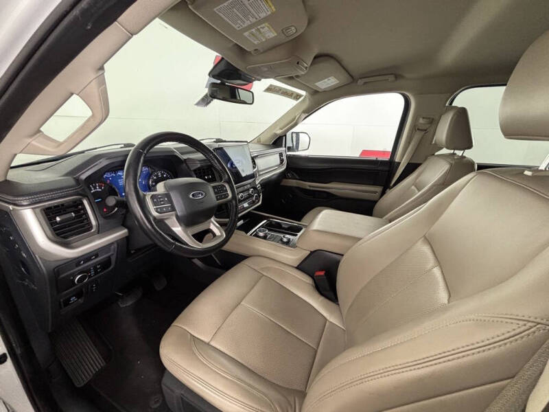 2023 Ford Expedition MAX XLT