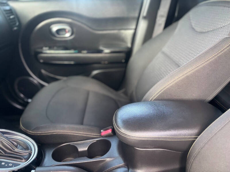 2014 Kia Soul +