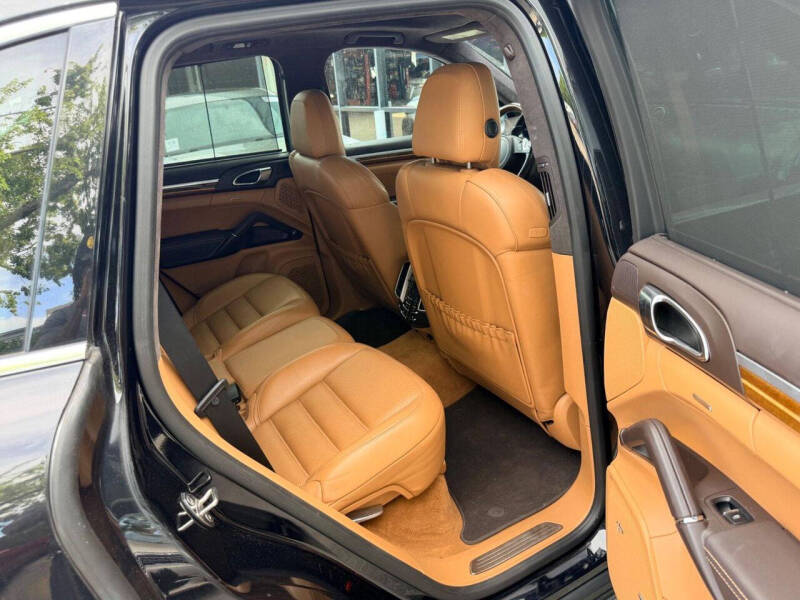 2014 Porsche Cayenne Turbo