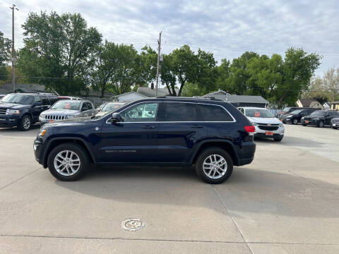 2017 Jeep Grand Cherokee Laredo
