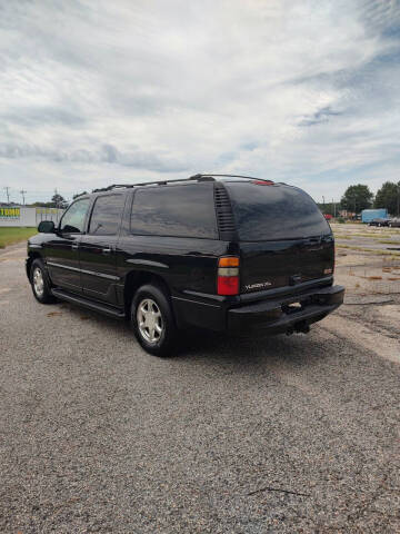 2004 GMC Yukon XL Denali