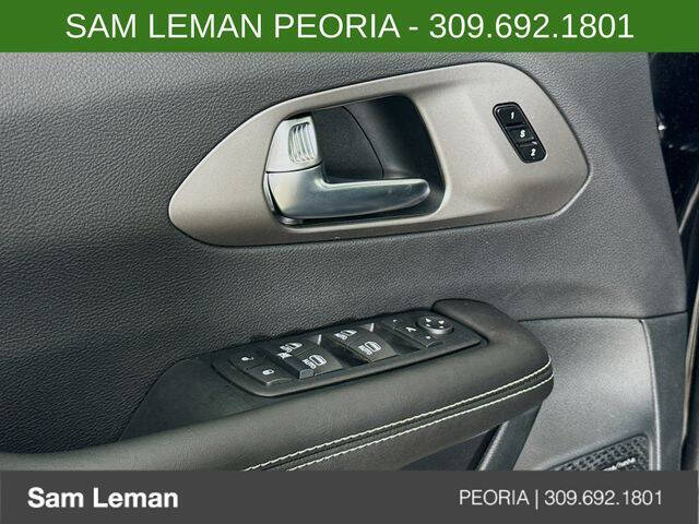 2027 Chrysler Pacifica Limited