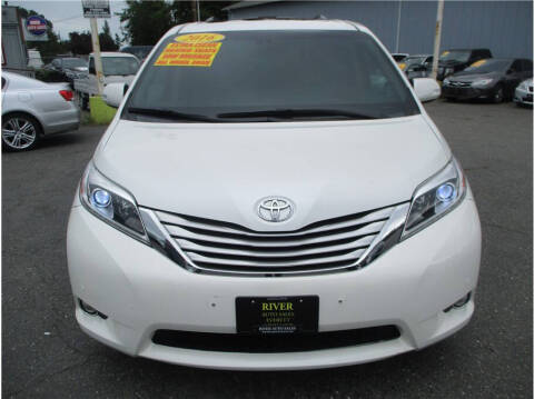 2016 Toyota Sienna