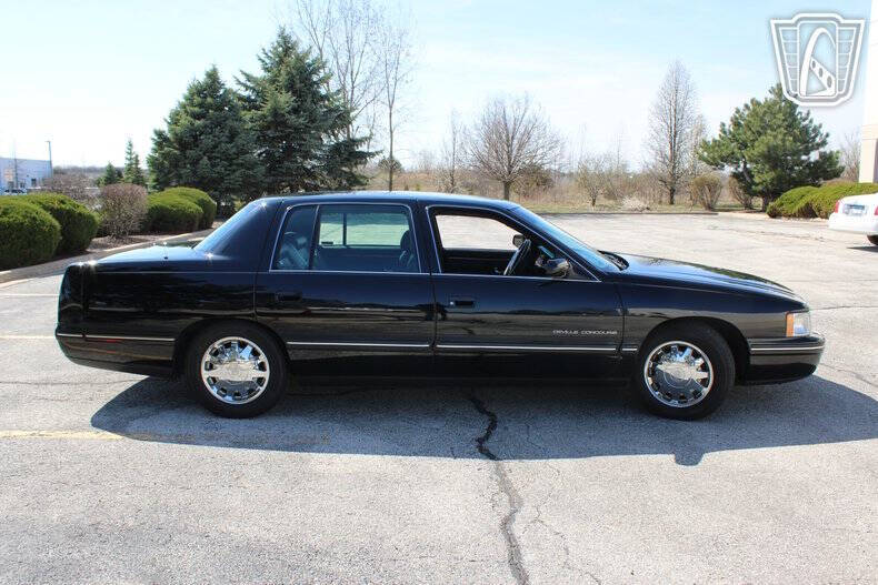 1999 Cadillac DeVille Concours