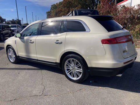 2016 Lincoln MKT EcoBoost