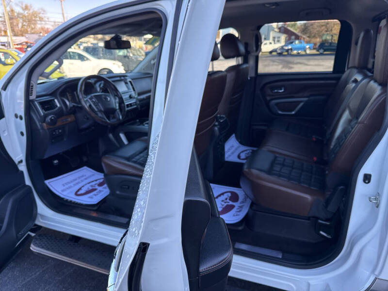 2017 Nissan Titan Platinum Reserve