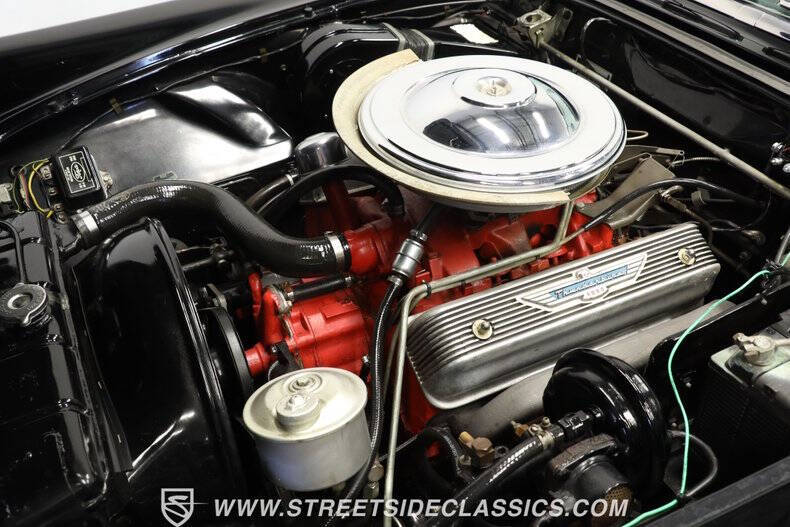 1957 Ford Thunderbird