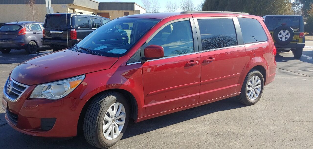 2012 Volkswagen Routan SE with RSE and Nav