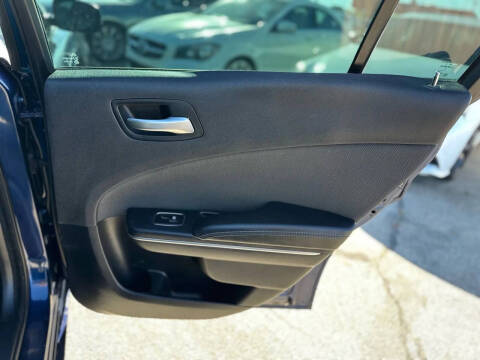 2016 Dodge Charger SE