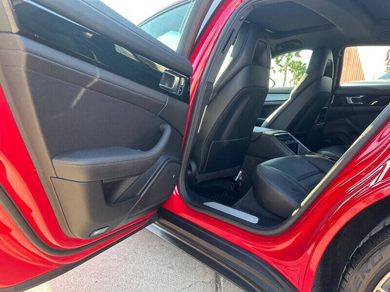 2017 Porsche Panamera 4S